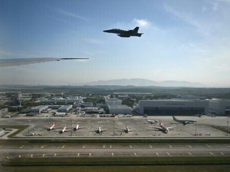 Trump kicks off Asia tour with Malaysia summit ahead of Xi meeting